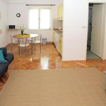 By The Sea - 11895 * Trogir